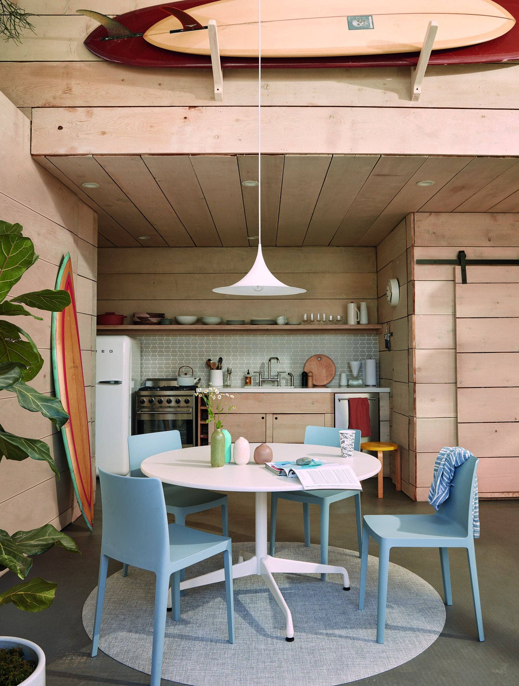 Gestalten — Surf Shacks Vol. 2