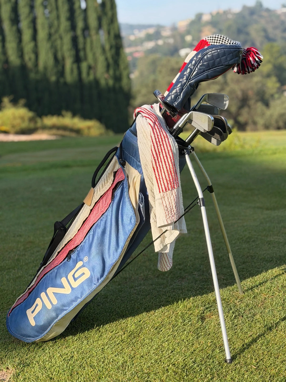Original Ping Karsten Red White Blue Single Strap Carry Bag
