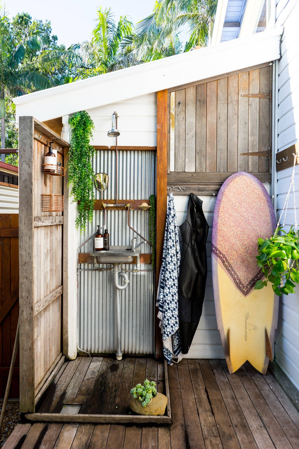 Surf Shacks Vol. 2, Gestalten